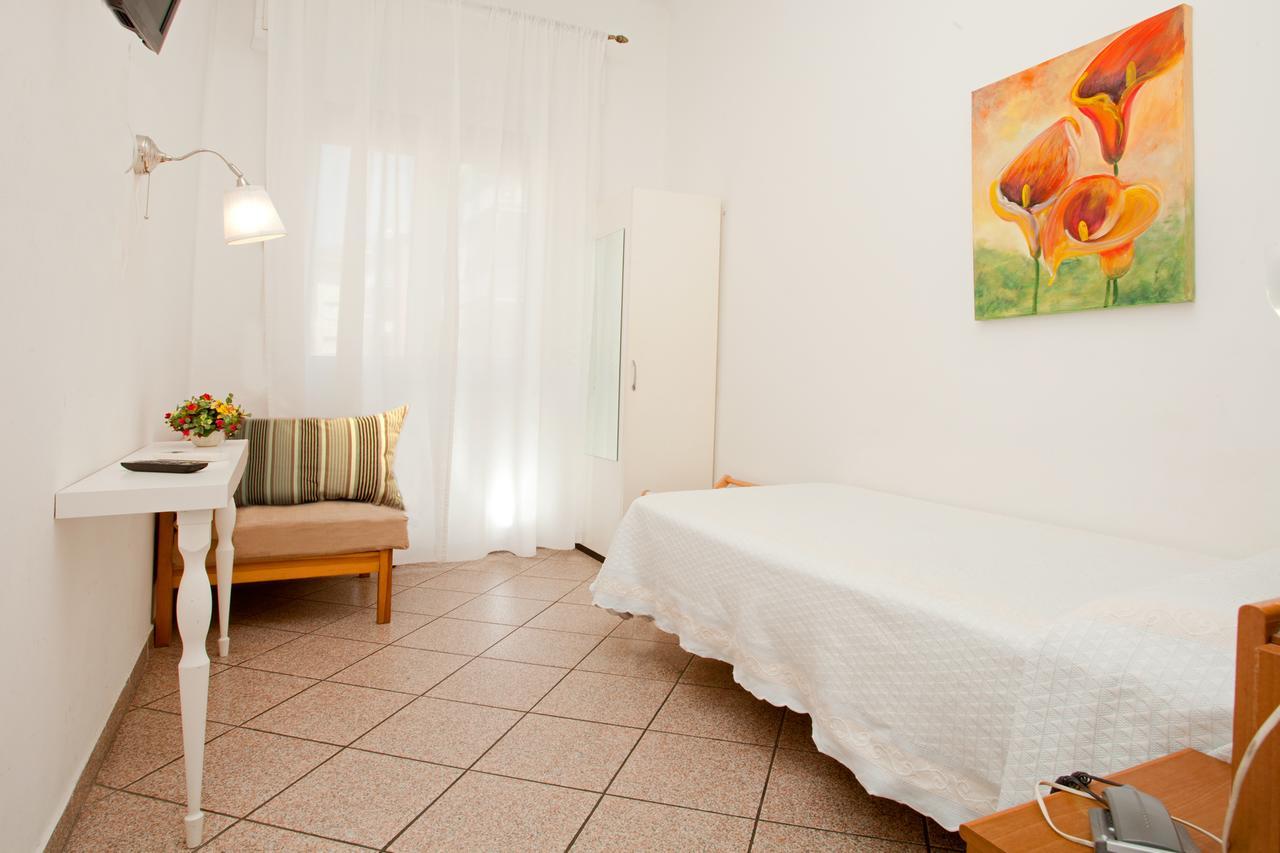 Lydia 2* Alassio